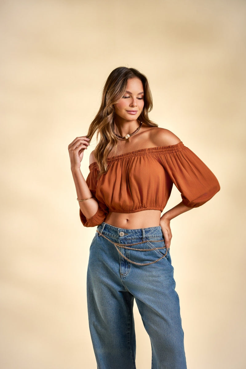 Cropped Shoulder Ankle