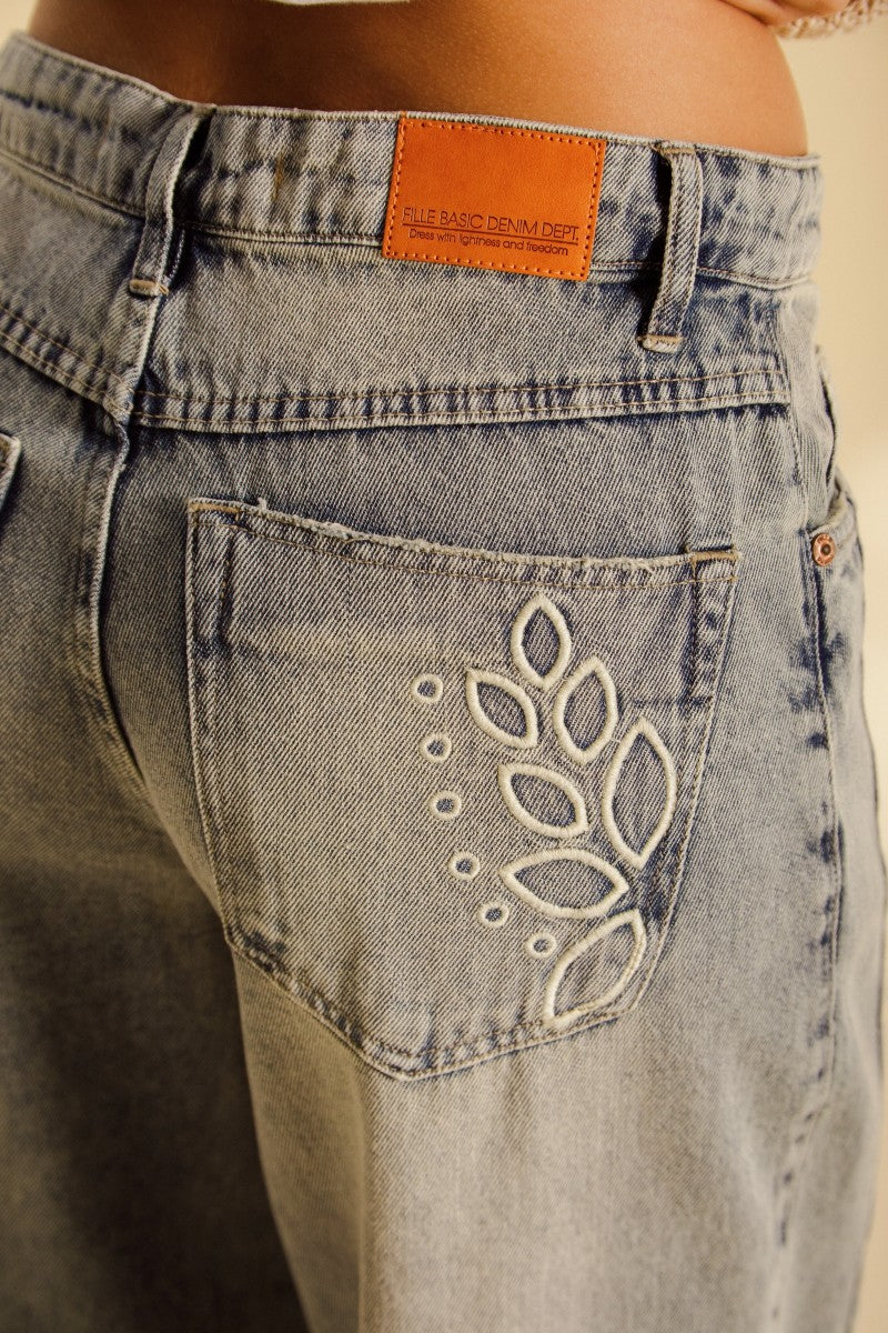 Balloon Free Jeans